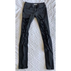 Bullhead - EUC, Distressed Stretch Skinny Jeans